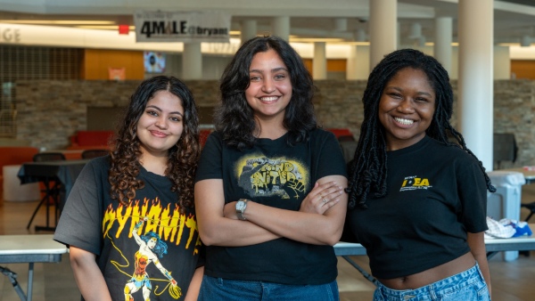 Inaya Chokshi ’27, Office of International Students and Scholars student worker Asita Mishra ’27, and Welcome Week counselor Arina Deh ’27 had an impromptu summer reunion during 4MILE. 